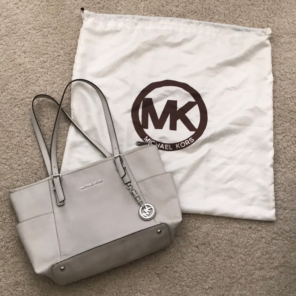 Michael Kors jet set tote bag